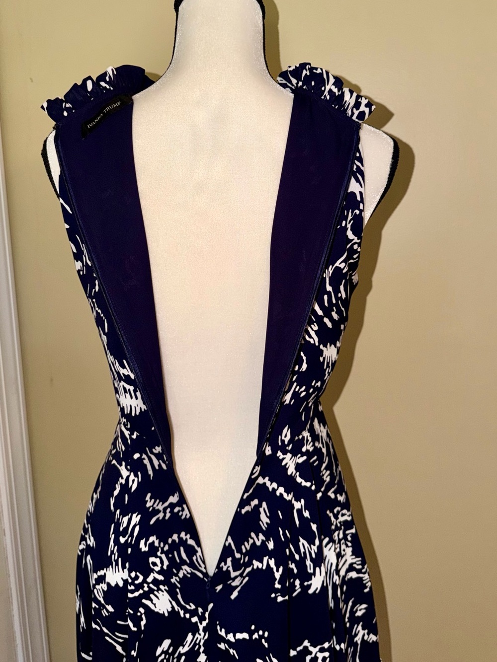 Ivanka Trump Navy and White High-Low Printed Midi Skirt - Picture 5 of 8